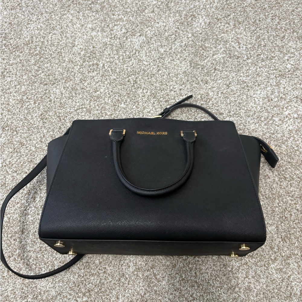 Michael Kors Selma Satchel Bag in Black Saffiano Leather - Picture 6 of 7